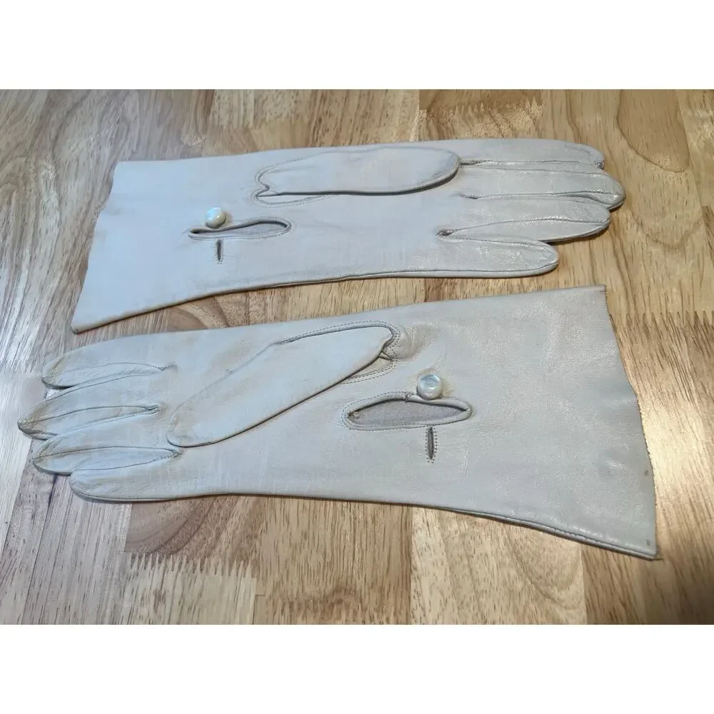 Vintage White Leather Gloves Small JL